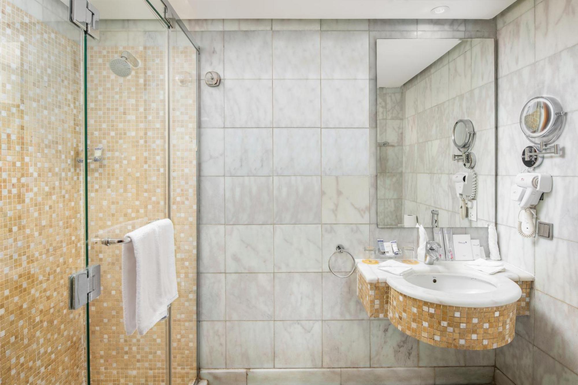 Elaf Al Mashaer Hotel Makkah Mecca Exterior foto A bathroom at the hotel